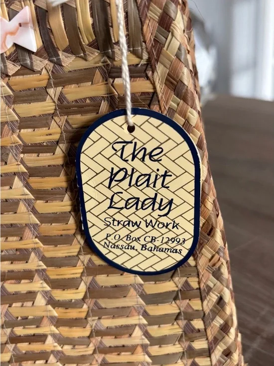 The Plait Lady - Bahamian Handwoven Straw Tote - Picture 2 of 6